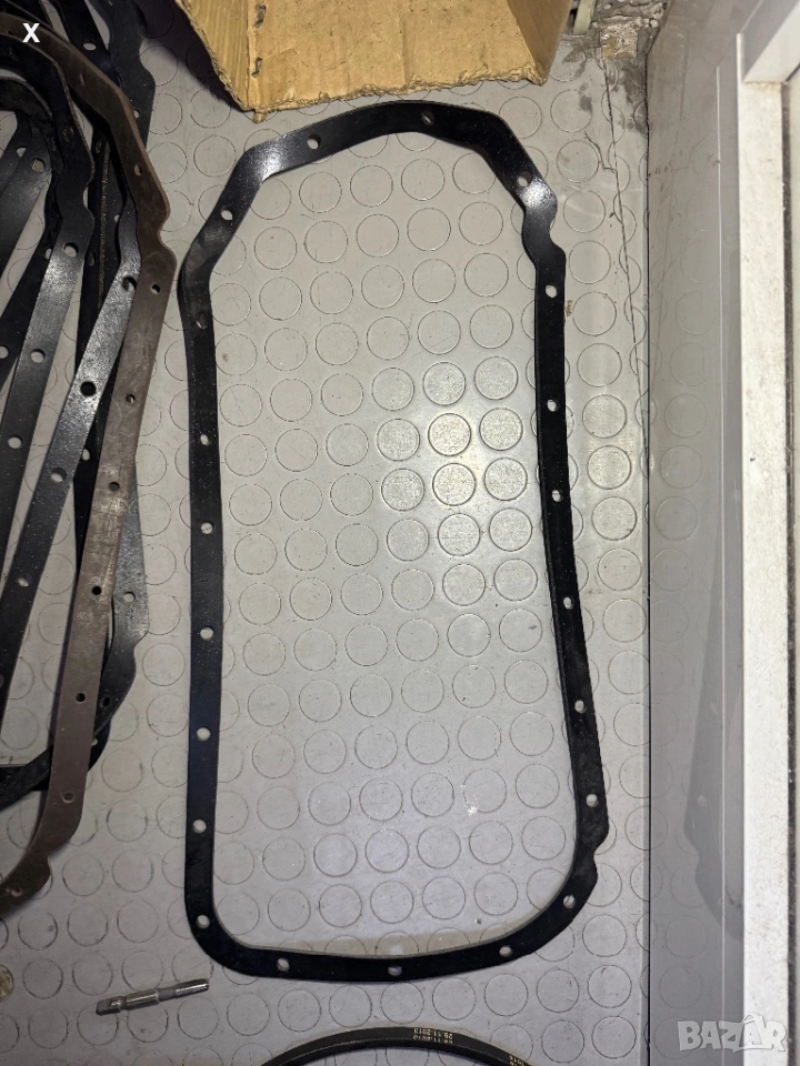 ГАРНИТУРА КАРТЕР МОСКВИЧ 412 МОСКВИЧ 2140 МОСКВИЧ 2141 НОВ ОРИГИНАЛЕН, снимка 1