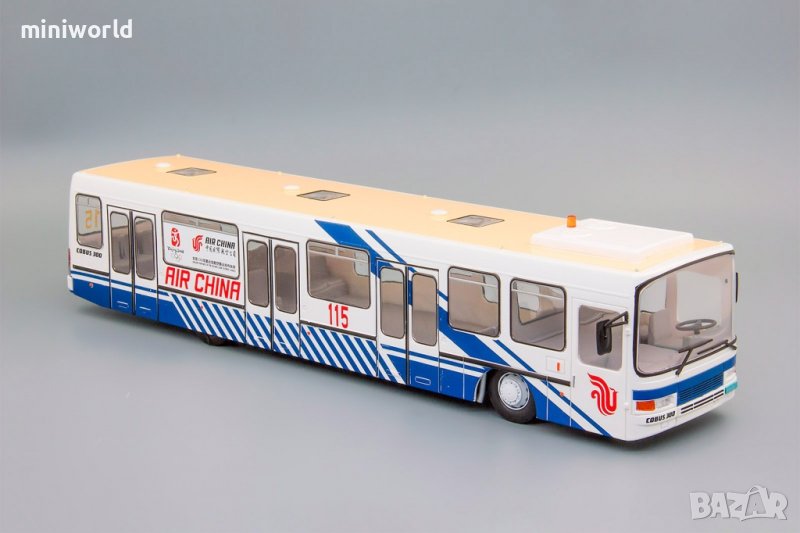 COBUS 3000 Airport Bus автобус 1984 - мащаб 1:43 на Hachette моделът е нов в блистер, снимка 1