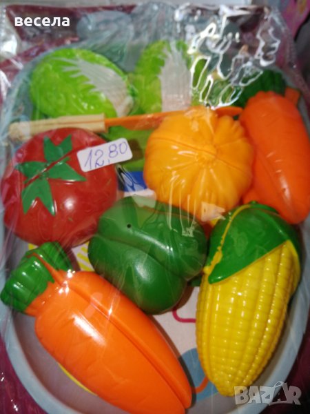 Зеленчуци, които могат да се режат с ножче от пласмаса. Детска игра, има табла и дъска за рязане, снимка 1