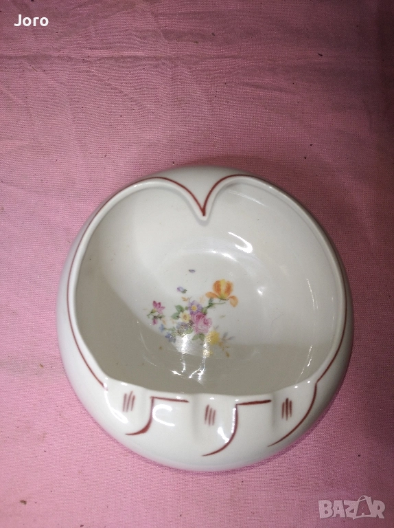 пепелник порцеланов, снимка 1