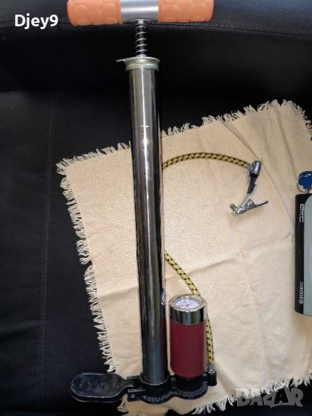 крачна помпа за колело, мотор и др., снимка 1