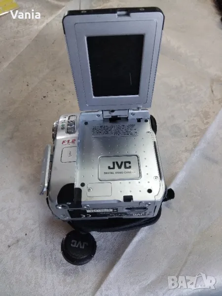 Видеокамера JVC , снимка 1