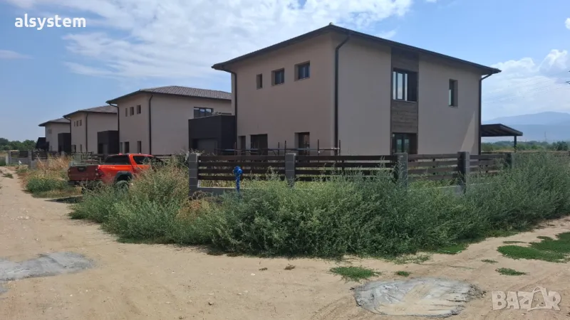 Къща, снимка 1