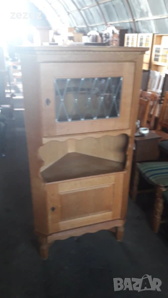 Витрина ъглова №72, снимка 1