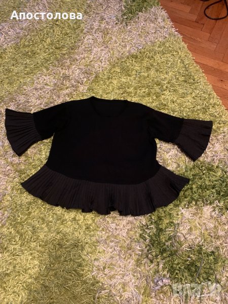 Черна блуза с къдрици, снимка 1