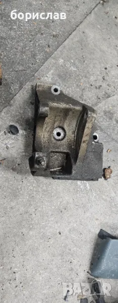 Стойка за рено Меган 1.6 90 коня, снимка 1