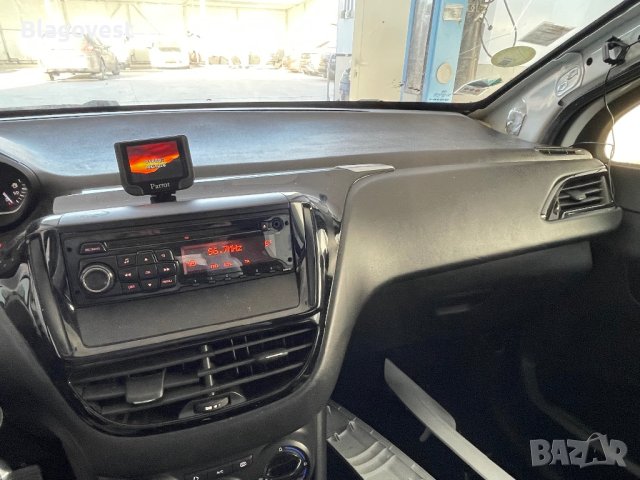 peugeot 208 1.6hdi 75hp НА ЧАСТИ, снимка 12 - Автомобили и джипове - 44354358