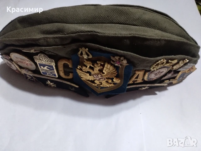 Войнишка шапка пилотка .