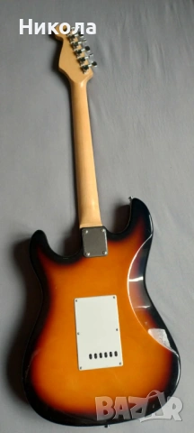 Sakura Stratocaster, снимка 8 - Китари - 53121093