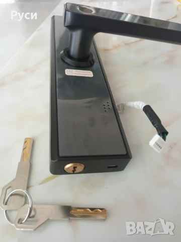 Брава с пръстов отпечатък , снимка 2 - Други - 50661523