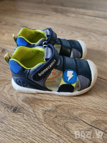 Детски сандали за прохождане Biomecanics, снимка 2 - Детски сандали и чехли - 51877973