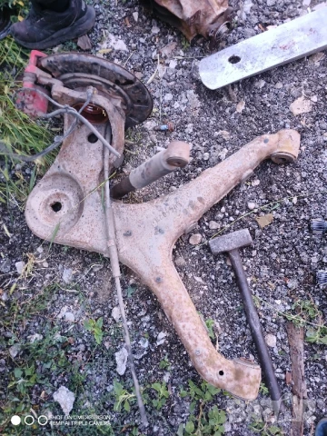 Шенкел заден носач ляв за MERCEDES- VITO 