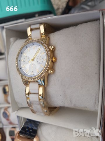 Часовник, снимка 4 - Дамски - 42140718