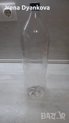 Празни шишета от кока кола