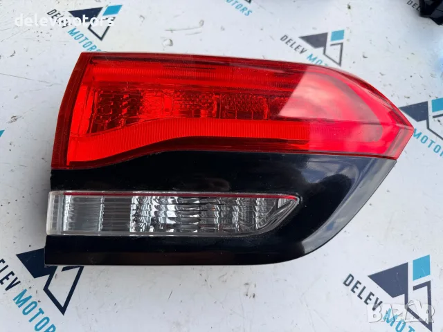 P68236137AA стоп ляв вътрешен от Jeep Grand Cherokee WK2 3.6i
