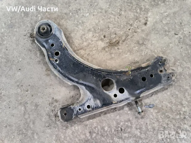 Ляв носач за Голф 4 Ауди А3 Сеат Шкода Бора VW Golf 4 Audi A3 Seat Skoda Bora , снимка 2 - Части - 48106649