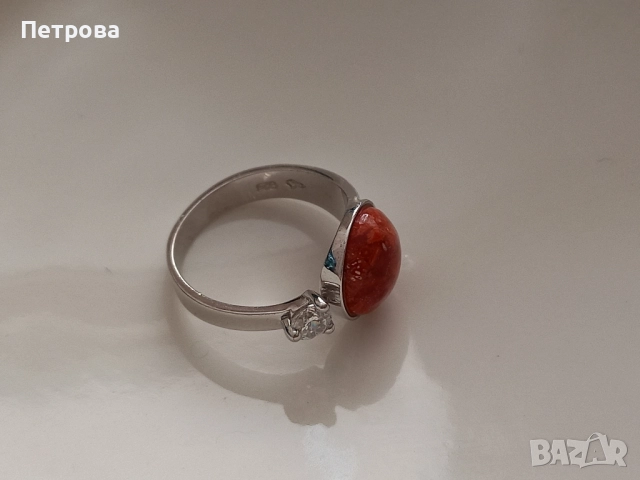 Нов сребърен пръстен с естествен корал и циркон, снимка 2 - Пръстени - 52041110