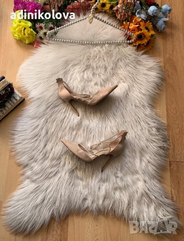 Велурени обувки на ток Зара