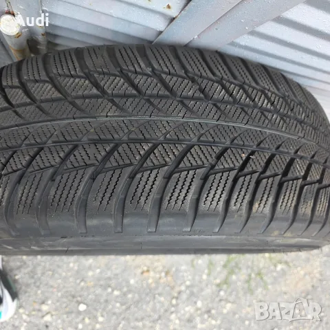 Bridgestone Зимни гуми 205 65 16, снимка 2 - Гуми и джанти - 53583469
