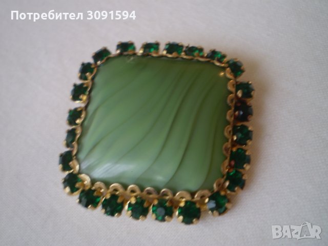 ЗеленаЧехия брошка - игла  Чешко стъкло 1930-40-те години, снимка 6 - Антикварни и старинни предмети - 40257530