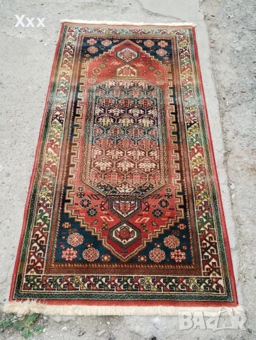 Ръчно тъкана вълнена пътека.Иранска.Антика за ценители., снимка 2 - Пътеки - 51034125