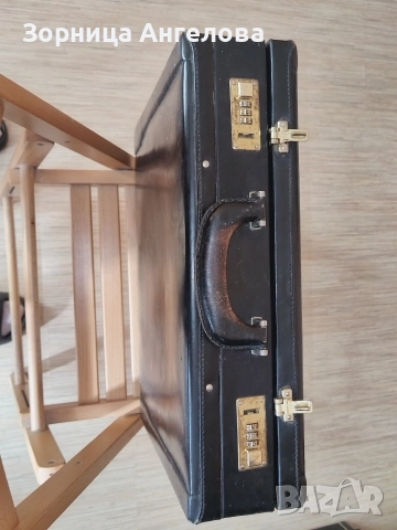 Винтидж бизнес куфарче с кодови ключалки PLANET – 46×33 см, снимка 4 - Антикварни и старинни предмети - 52919725