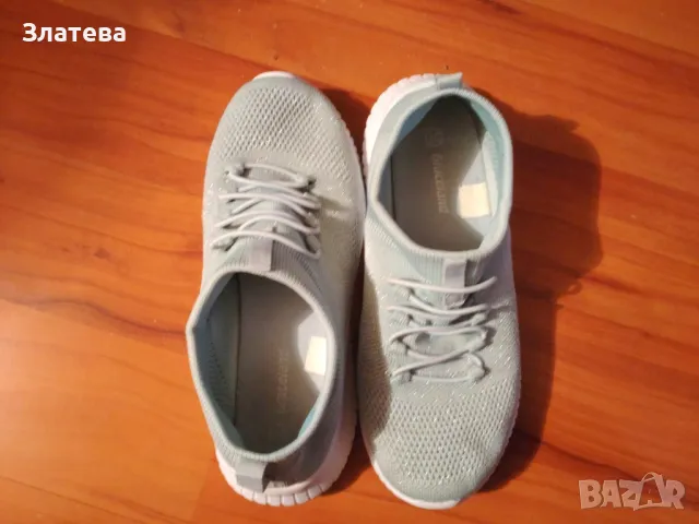Спортни обувки от плат - 10 лв, снимка 2 - Детски маратонки - 49295143