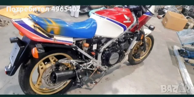 Honda vf 750 F на части, снимка 5 - Мотоциклети и мототехника - 56423926