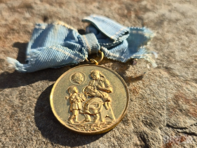 Орден медал Майка, снимка 3 - Антикварни и старинни предмети - 52388205