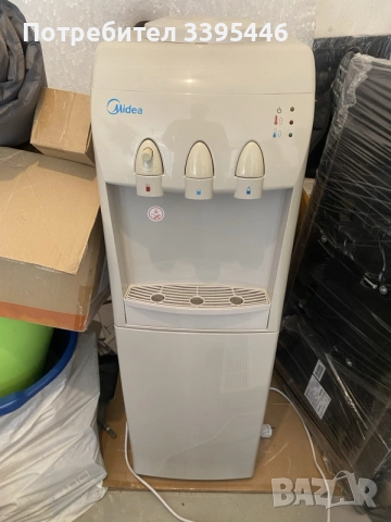 Диспенсер за вода Midea