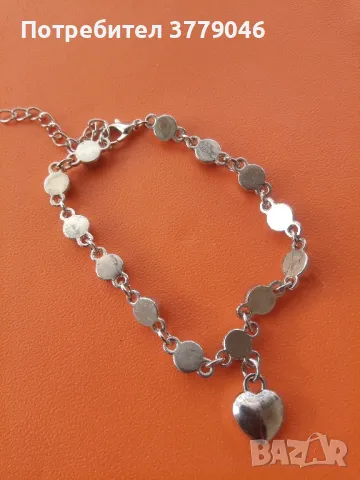 Гривна с кристали , снимка 2 - Гривни - 47699236