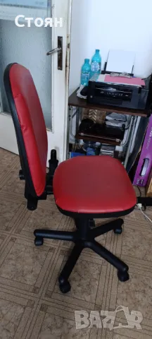 ОФИС СТОЛ В ОТЛИЧНО СЪСТОЯНИЕ, снимка 6 - Столове - 47609860