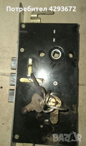 Секретна брава с патрон с 4 ключа - 2ра употреба, снимка 2 - Други стоки за дома - 53303850