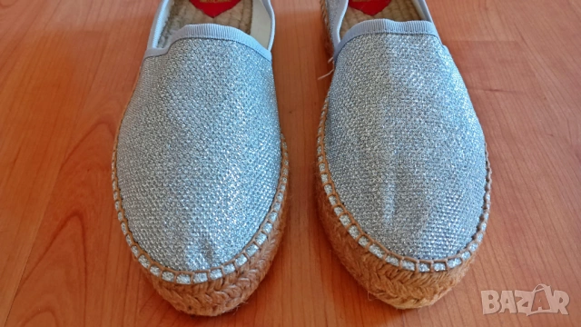 Love Moschino еспадрили, снимка 3 - Дамски ежедневни обувки - 53135307