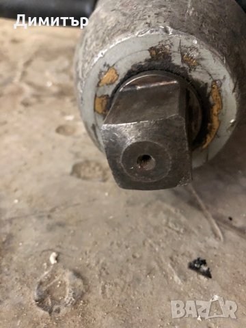 Bosh GDS 30 / Бош индустриален гайковер, снимка 3 - Индустриална техника - 29771595