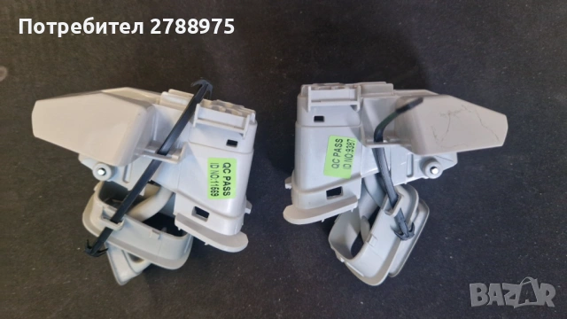 Закачалки за дрехи Tesla Model 3 - комплект ляво + дясно, снимка 3 - Части - 54007244