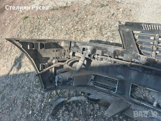 предна броня за VW Sharan 2.8i 204кс VR6 2002г - цена 60 лв само за бронята с забележки лява решетка, снимка 4 - Части - 51976086