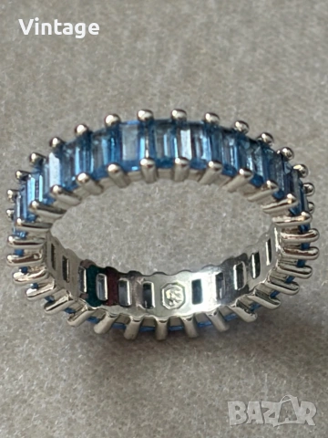 Оригинален марков пръстен с кристали Swarovski 