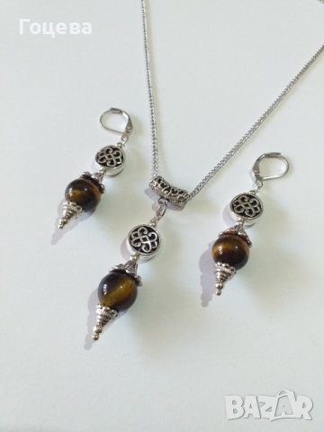 Авангардни и красиви обеци и колие с камъни Тигрово око и гравирани елементи в цвят сребро , снимка 2 - Бижутерийни комплекти - 38418502