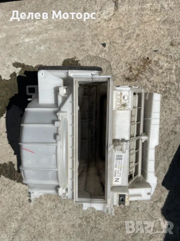 Кутия за вентилатор 272001CA0A за Infiniti FX 37 S, 320 ph., 2009, engine VQ37VHR, 157 000 km, снимка 3 - Части - 50820193