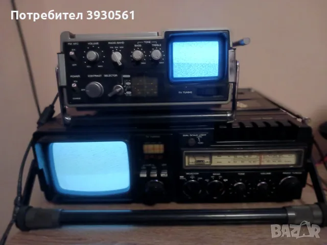 Лот Два ретро Radio Tv JVC 3050EU0 1975г, hitachi k50e