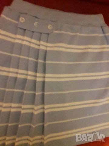 Детска зимна пола с плисенца отпред, снимка 2 - Детски рокли и поли - 31866937