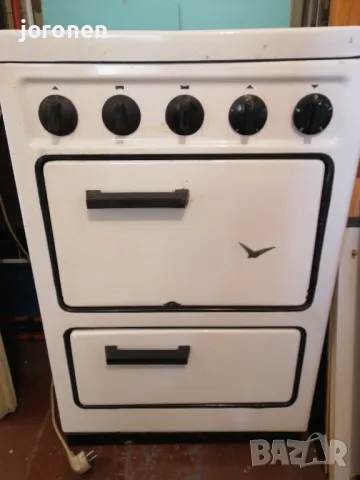 Ретро готварска емайлирана печка ,,Чайка”