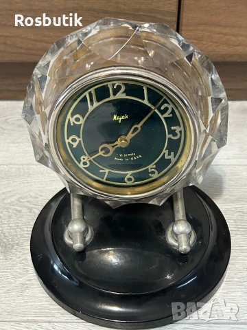 Старинен съветски кристален часовник Маяк 
