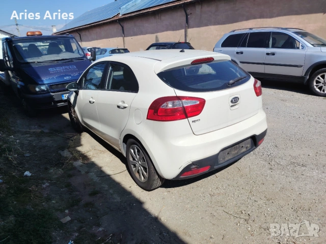 Kia Rio 1,3 i , Кия Рио на части! Май 2013, снимка 5 - Автомобили и джипове - 53891334