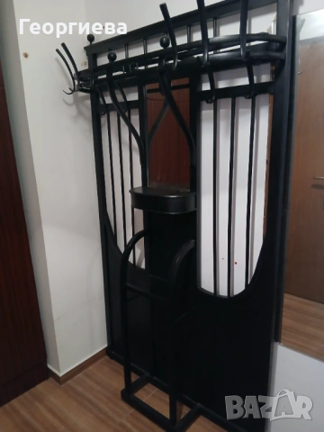 Дървена старинна закачалка 