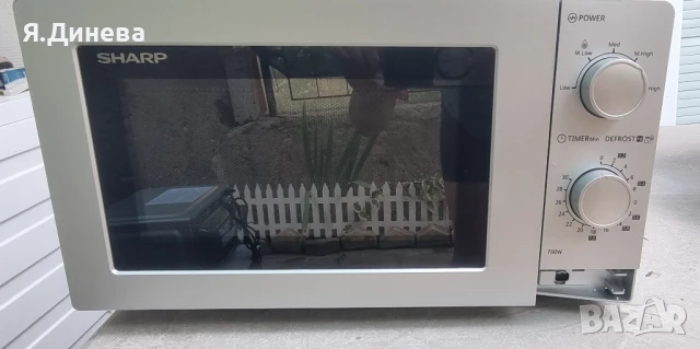 Микровълнова Sharp 18L 700w за части , снимка 7 - Микровълнови - 49519115
