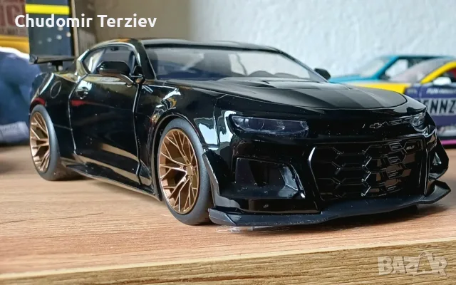 Мащабни модели коли 1:24 / Jada Fast And Furious / Chevrolet Camaro / Ford Mustang, снимка 2 - Колекции - 56066873