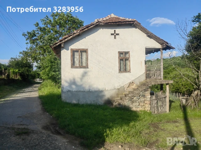 Къща с двор в с. Слатина, снимка 4 - Къщи - 51217054