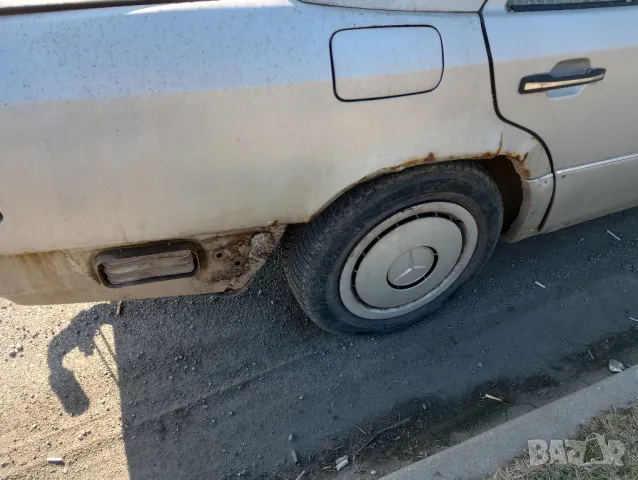 Мерцедес 124 Е250, снимка 6 - Автомобили и джипове - 47883779